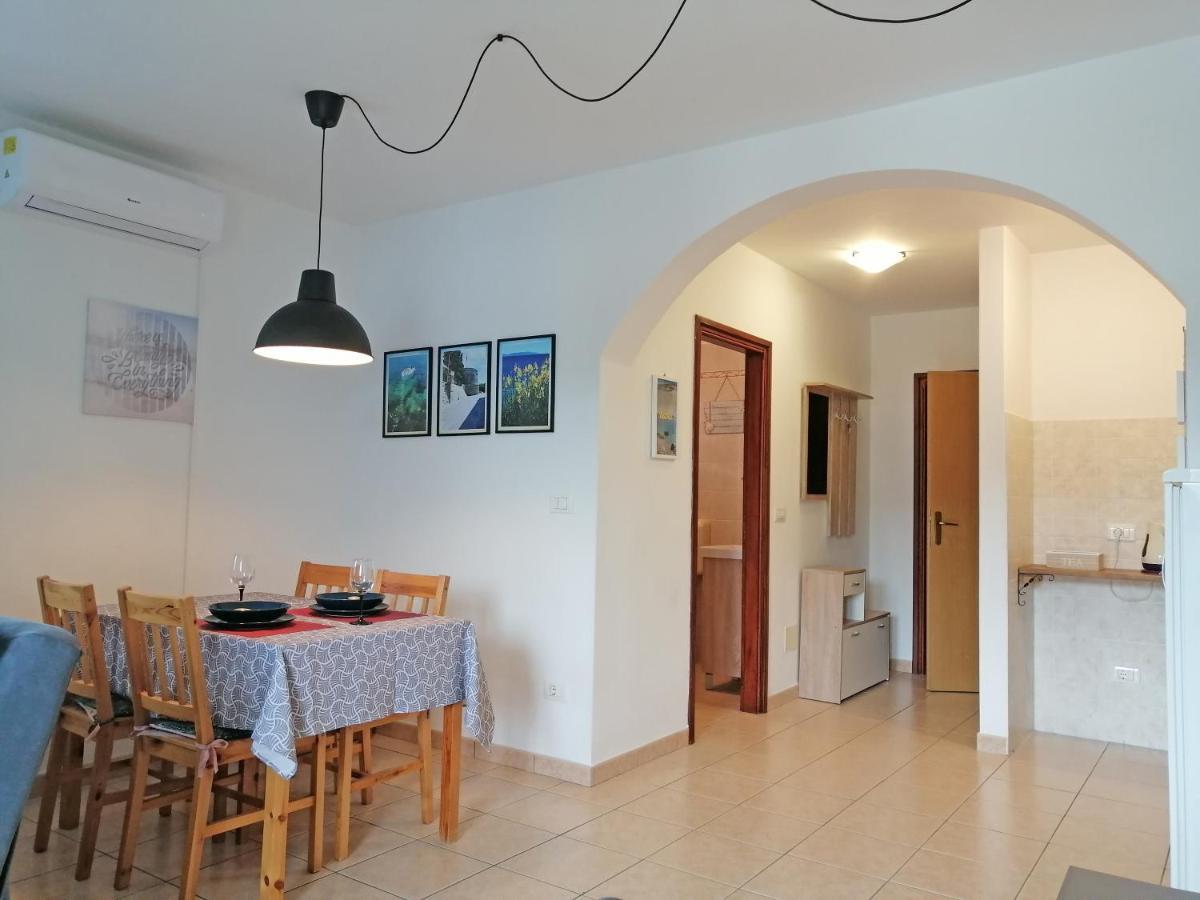 Layla - Intermezzo With Sea View In Center Of *